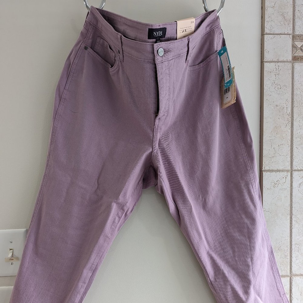 NYDJ Capri Size 18W NWT